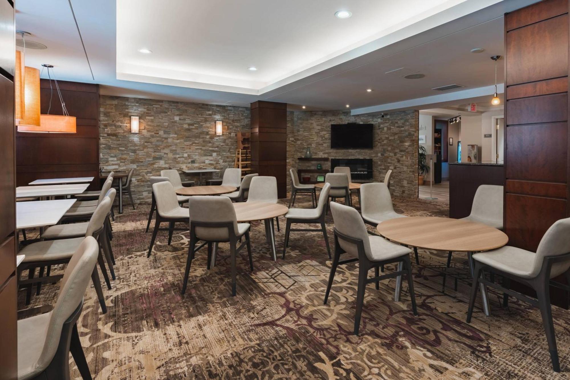 Residence Inn By Marriott Halifax Downtown Екстер'єр фото