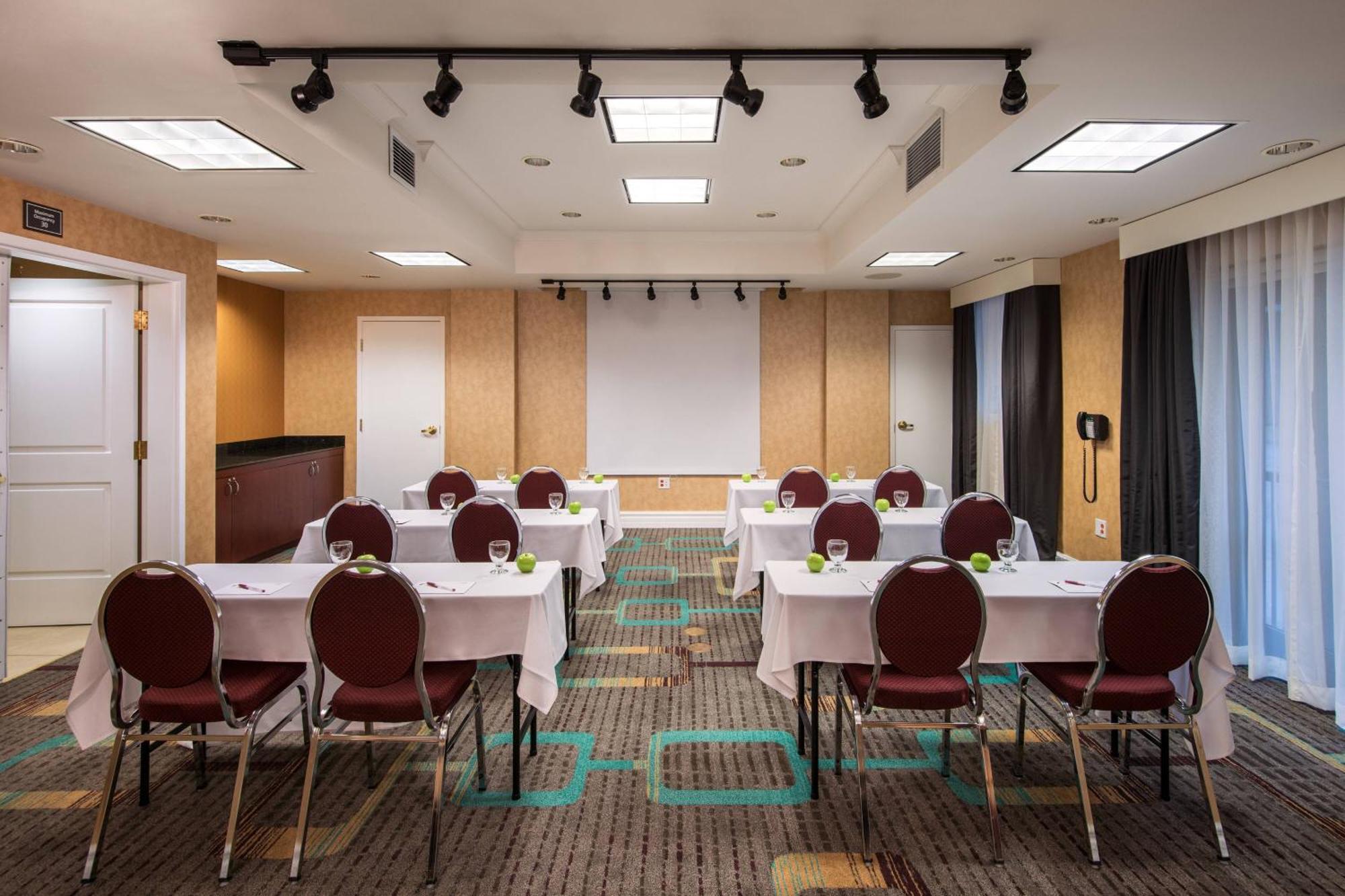Residence Inn By Marriott Halifax Downtown Екстер'єр фото